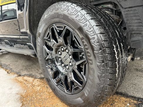 Used 2024 GMC Hummer EV 2X AWD/4WD image 35