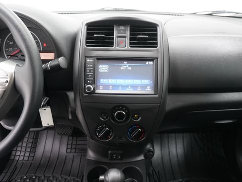 Used 2019 Nissan Versa S Plus FWD image 18