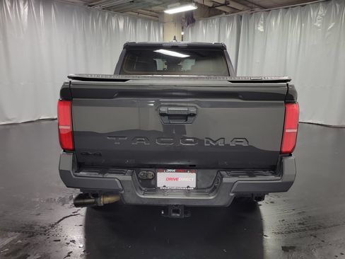 Used 2024 Toyota Tacoma TRD Sport AWD/4WD image 7