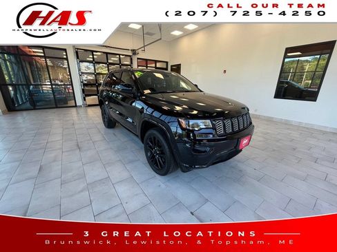 Used 2021 Jeep Grand Cherokee Laredo X AWD/4WD image 9