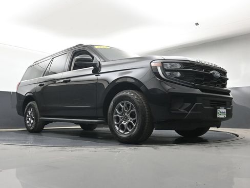 Used 2025 Ford Expedition Max Active AWD/4WD image 28
