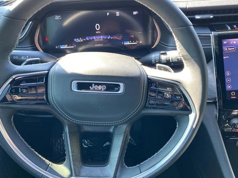 Used 2023 Jeep Grand Cherokee L Overland AWD/4WD image 16