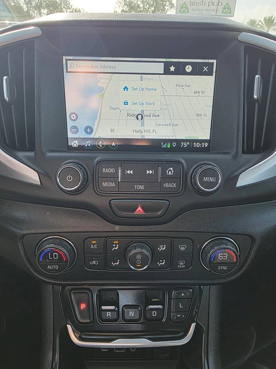 Used 2018 GMC Terrain SLT w/ Preferred Package FWD image 15