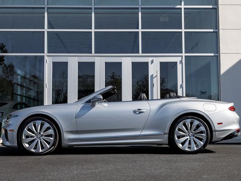 New 2026 Bentley Continental GTC image 10