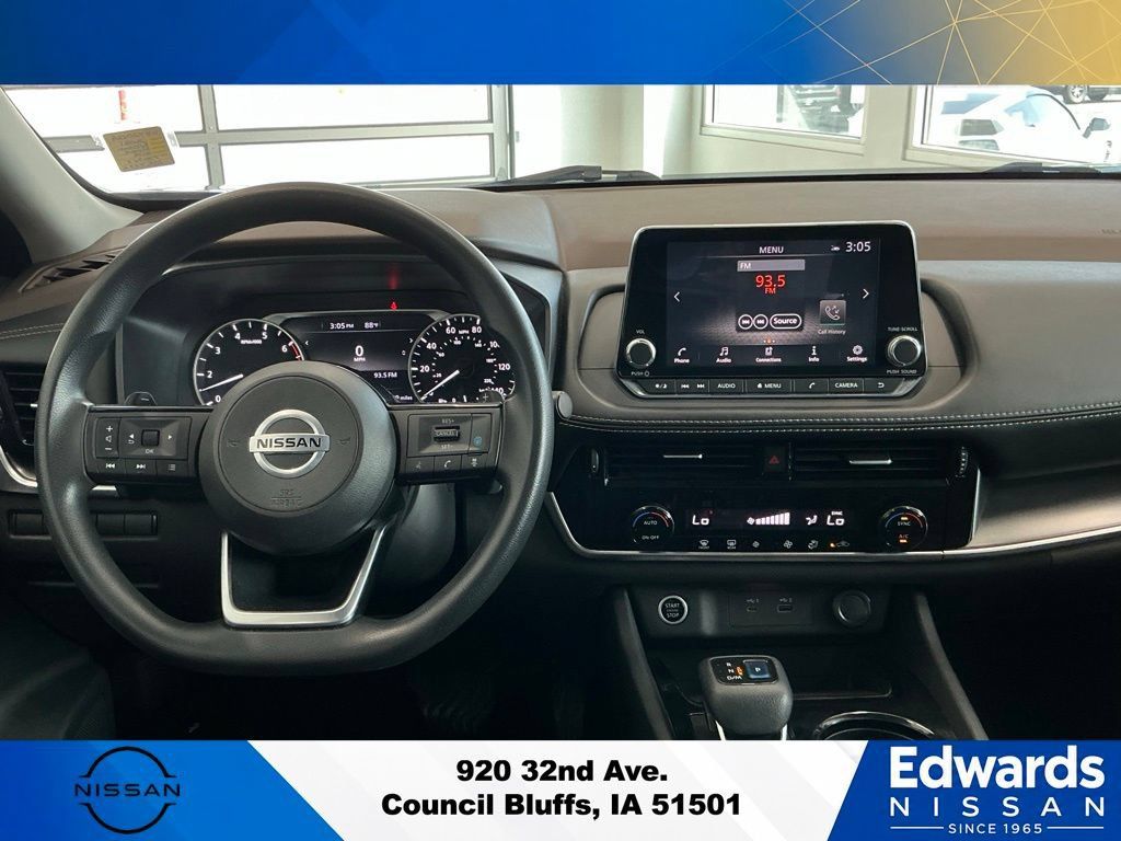Used 2021 Nissan Rogue SV AWD/4WD image 15