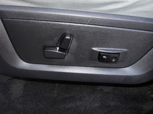 Used 2015 RAM 2500 Big Horn image 28