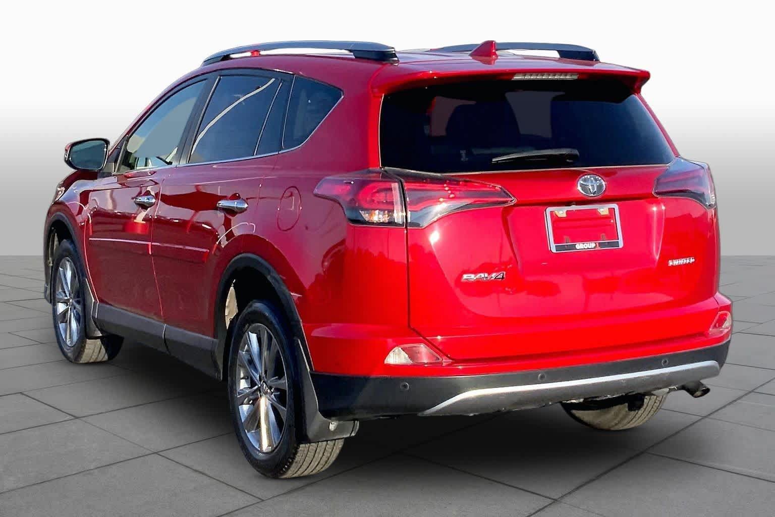 Used 2017 Toyota RAV4 Limited FWD image 11