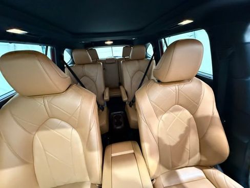 Used 2020 Toyota Highlander Limited Platinum image 31