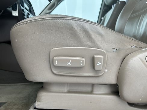 Used 2004 Toyota Sequoia Limited image 14