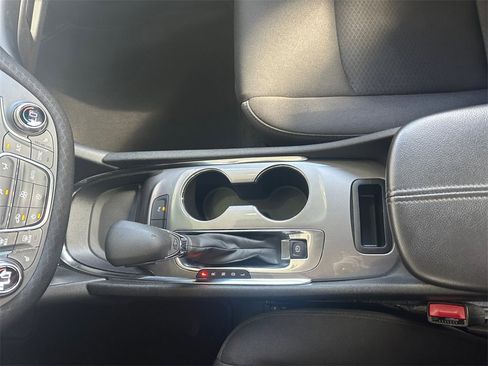 Used 2024 Chevrolet Malibu LT image 11