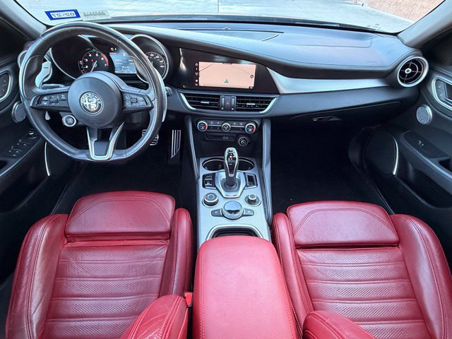 Used 2023 Alfa Romeo Giulia Veloce RWD image 12