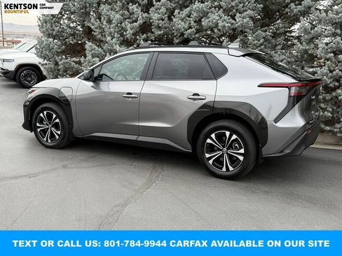 Used 2025 Toyota bZ4X FWD image 5