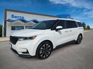 Used 2023 Kia Carnival EX FWD video 1