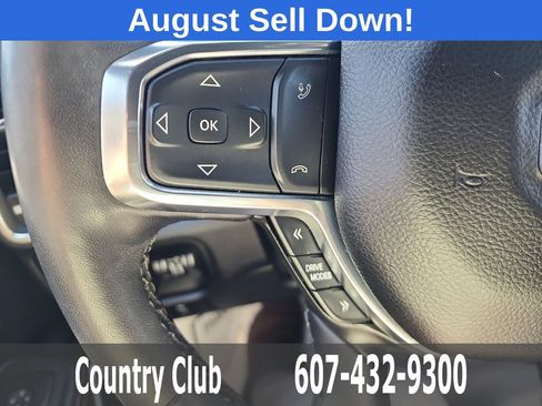 Used 2025 RAM 1500 Laramie AWD/4WD image 19