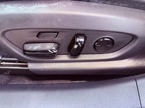 Certified 2021 Lexus ES 300h w/ Accessory Package FWD image 19