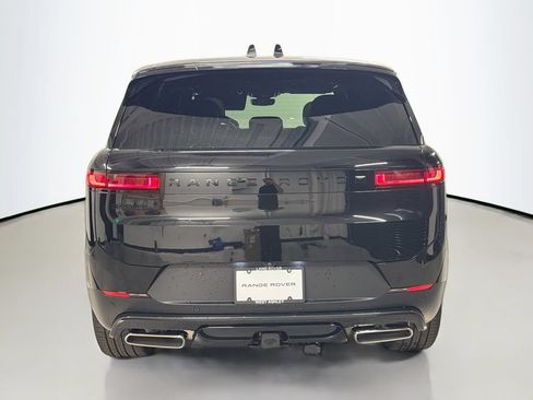 Used 2026 Land Rover Range Rover Sport SE AWD/4WD image 10