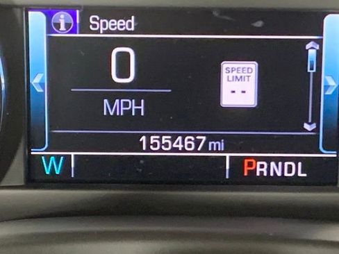 Used 2018 GMC Yukon XL SLT w/ Open Road Package AWD/4WD image 24