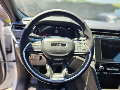 New 2026 Jeep Grand Cherokee Laredo RWD image 22
