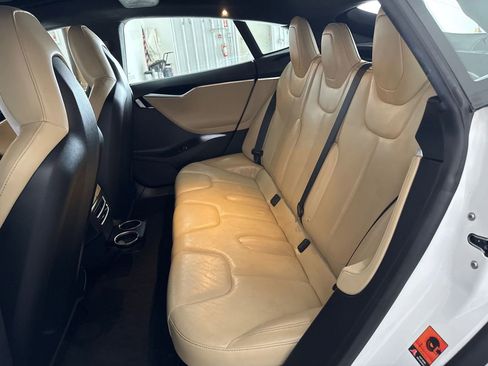 Used 2015 Tesla Model S 85D image 17
