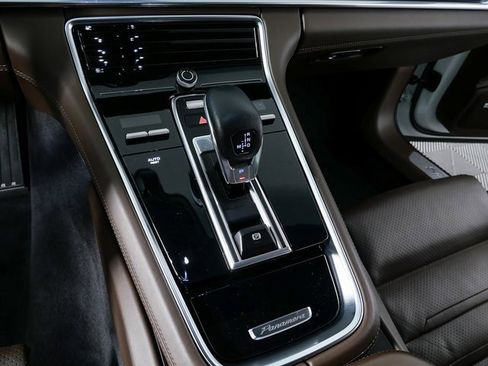 Used 2017 Porsche Panamera 4S image 16