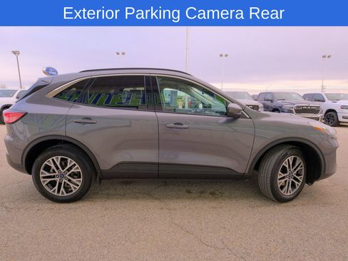 Used 2022 Ford Escape SEL image 11