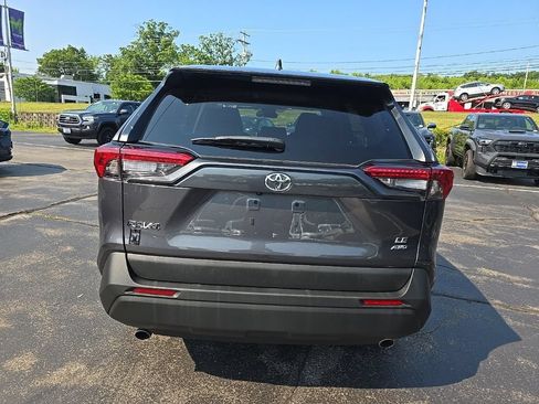 Used 2024 Toyota RAV4 LE AWD/4WD image 6