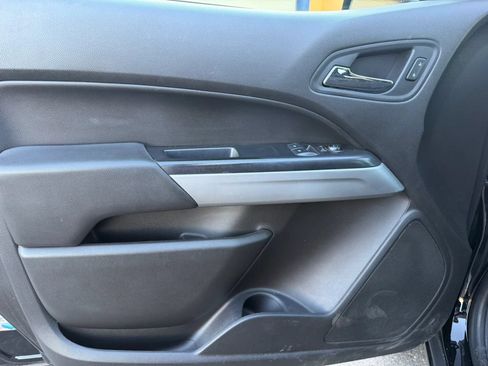 Used 2016 Chevrolet Colorado LT RWD image 9