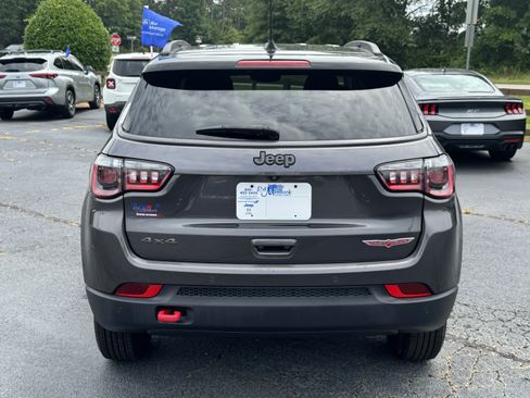 Used 2021 Jeep Compass Trailhawk AWD/4WD image 6