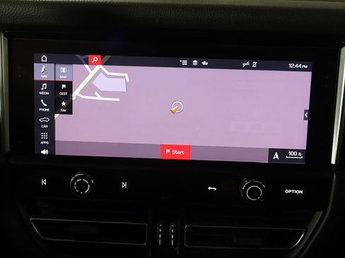 Used 2023 Porsche Macan AWD/4WD image 45