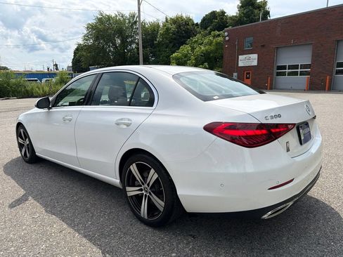 Used 2025 Mercedes-Benz C 300 4MATIC Sedan image 4