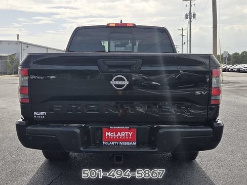 Used 2023 Nissan Frontier SV w/ SV Convenience Package RWD image 4