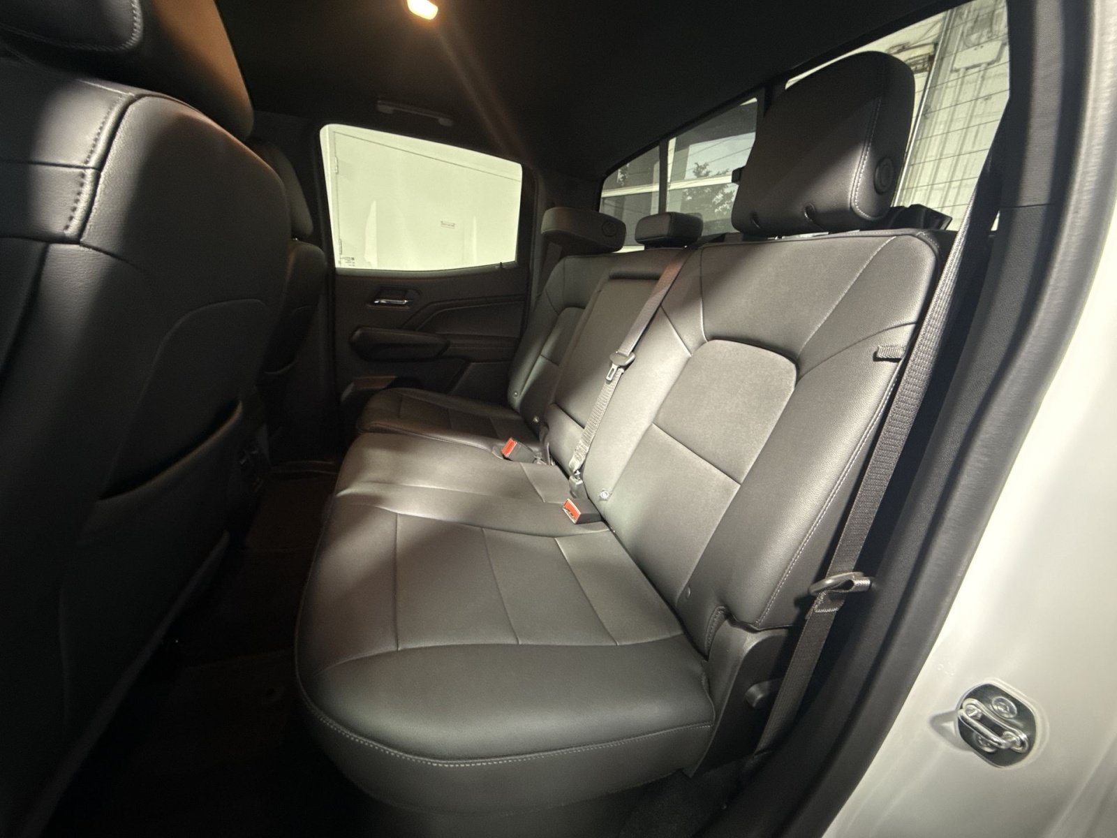 Used 2025 Chevrolet Colorado LT w/ LT Convenience Package AWD/4WD image 25