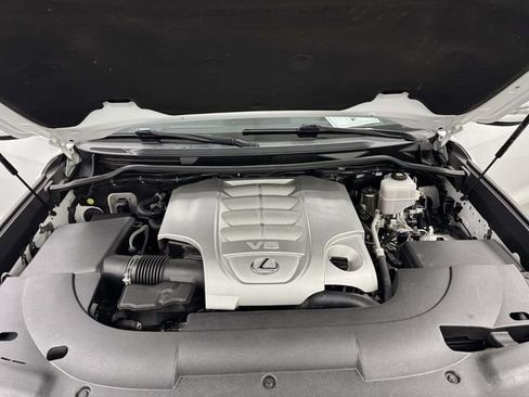 Used 2019 Lexus LX 570 4WD w/ Luxury Package image 20