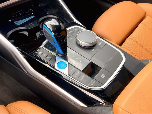 Used 2023 BMW i4 eDrive35 w/ Premium Package image 17