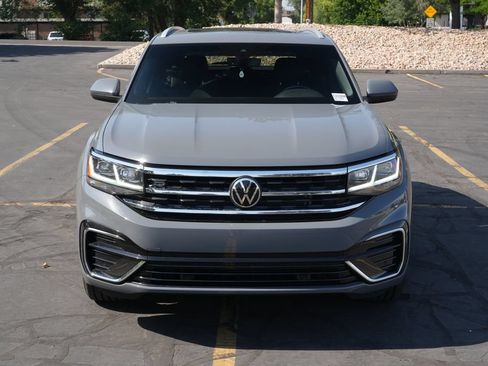 Used 2022 Volkswagen Atlas Cross Sport SEL R-Line AWD/4WD image 8