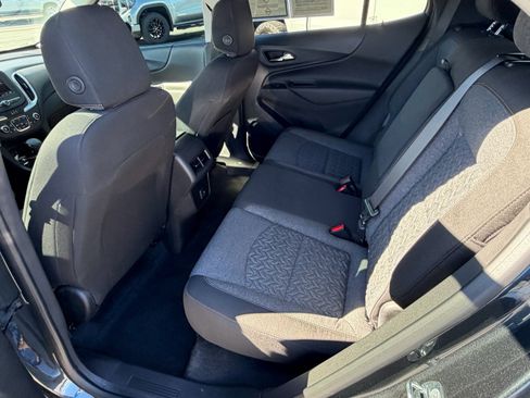 Used 2023 Chevrolet Equinox LT image 17