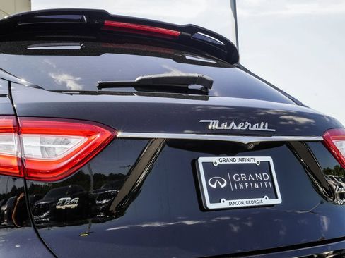 Used 2018 Maserati Levante GranSport AWD/4WD image 13
