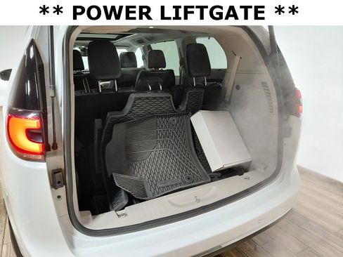Certified 2024 Chrysler Pacifica Limited image 20