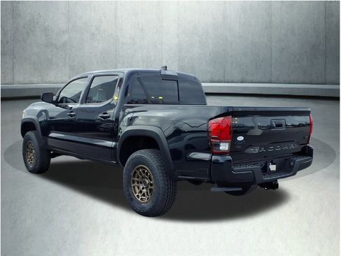 Used 2022 Toyota Tacoma SR5 image 7