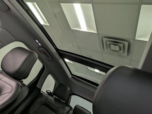 Used 2020 Lincoln Corsair Reserve w/ Elements Package image 21