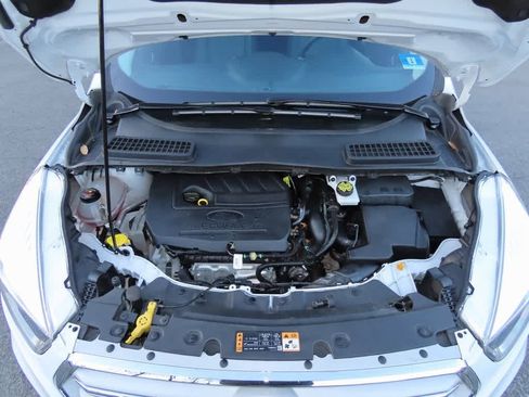 Used 2018 Ford Escape SE image 10