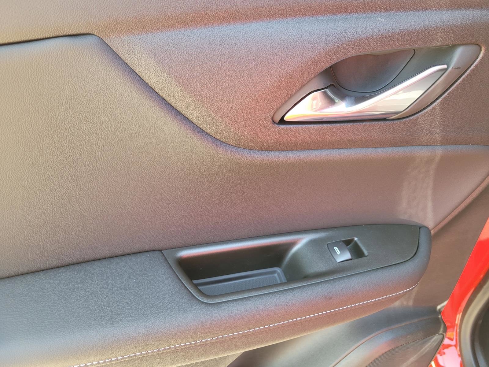 New 2026 Chevrolet Blazer LT w/ Convenience Package FWD image 10