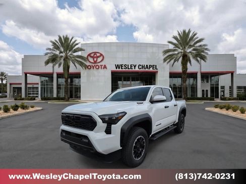 Certified 2026 Toyota Tacoma TRD Off-Road w/ TRD Off Road Upgrade Package AWD/4WD image 1