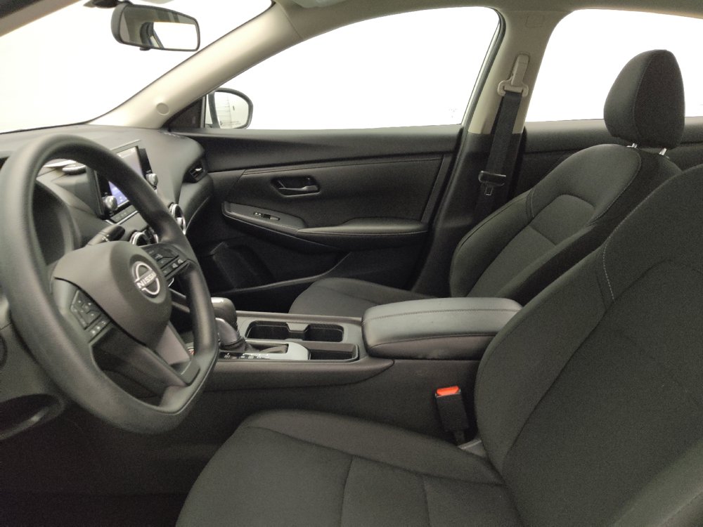 Used 2025 Nissan Sentra S FWD image 17