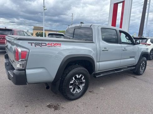 Used 2020 Toyota Tacoma TRD Off-Road AWD/4WD image 5