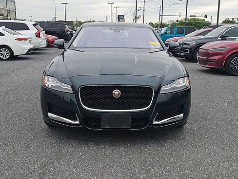 Used 2017 Jaguar XF Prestige AWD/4WD image 17
