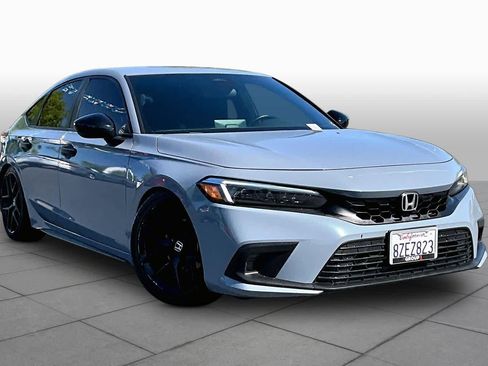 Used 2022 Honda Civic Sport image 2