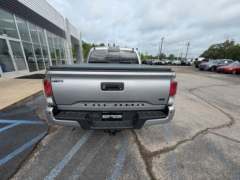 Used 2020 Toyota Tacoma TRD Sport w/ Technology Package AWD/4WD image 7