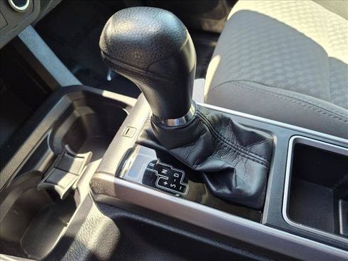 Used 2020 Toyota Tacoma SR5 RWD image 13