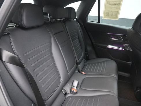 Used 2026 Mercedes-Benz GLC 300 image 27